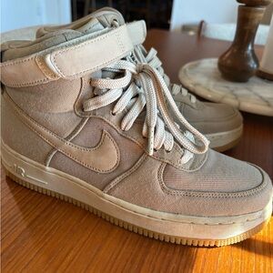 Nike Air Force 1 Hi Utility sneaker Beige High-Top